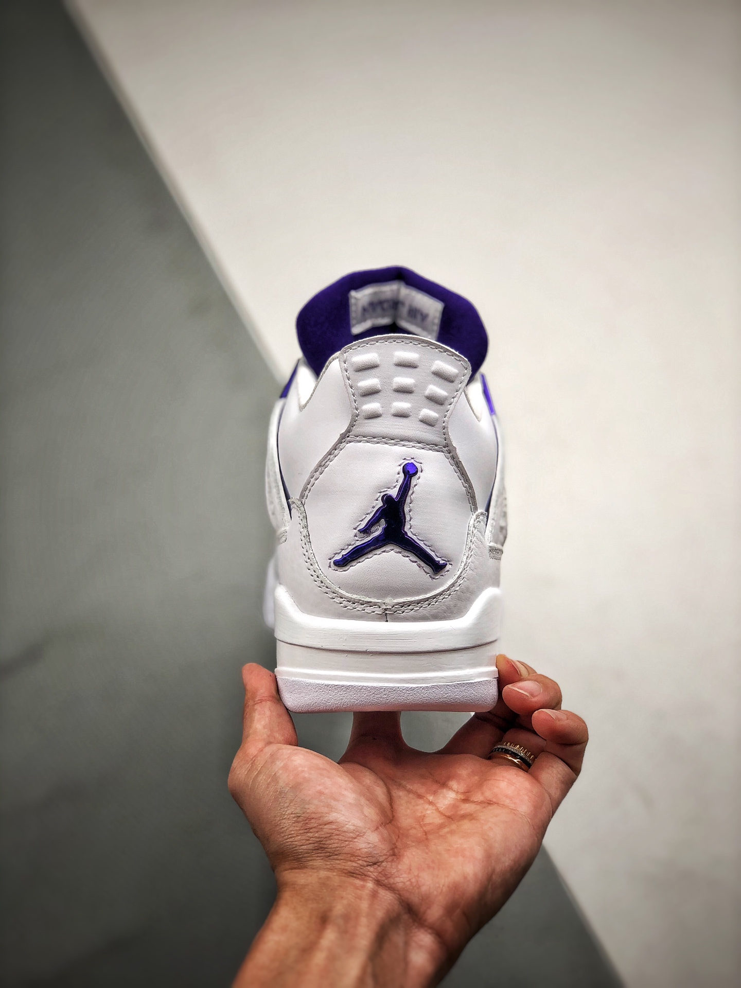 360 Air Jordan 4 “ Purple Metallic” 金属紫 原装头层