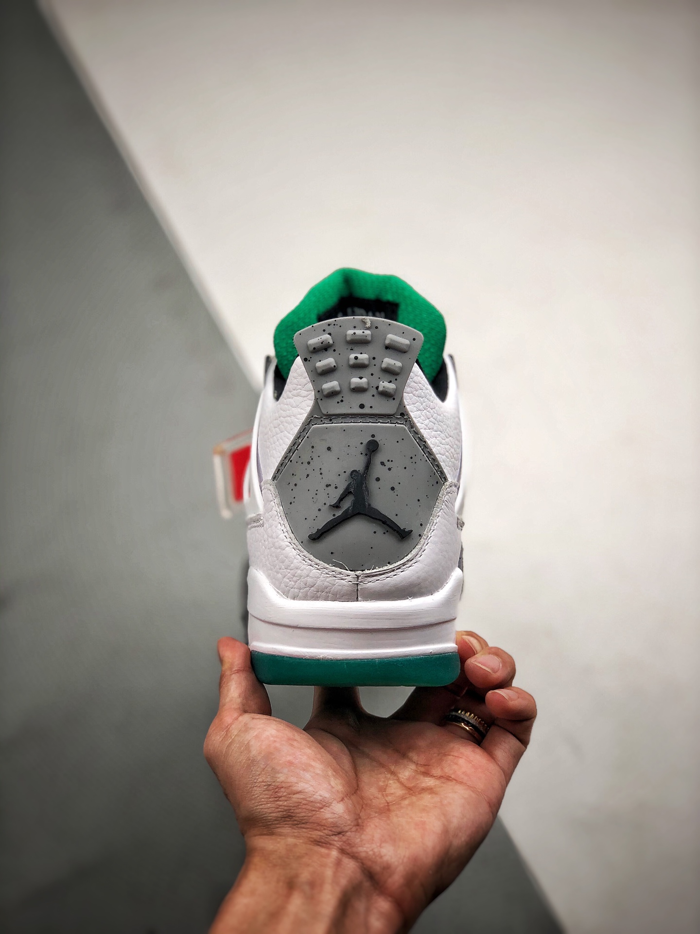 450 Air Jordan 4 “Mushroom”  白彩虹 货号：AQ9129-100