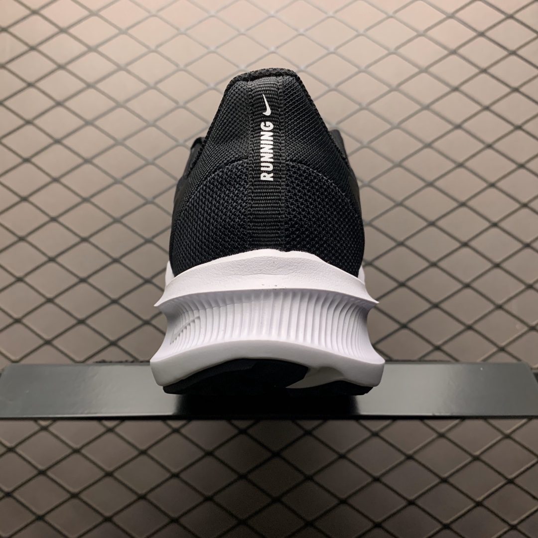 160 Nike Downshifter 10 网面超轻透气跑步鞋 CI9981-004