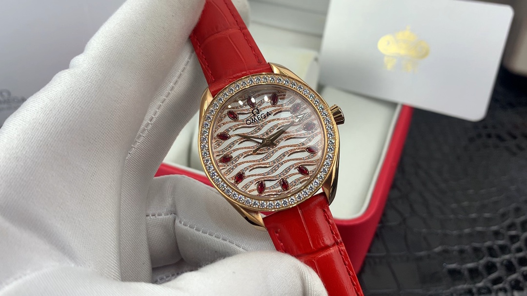 Omega 皇家 欧米茄海马系列女款腕表视频欣赏