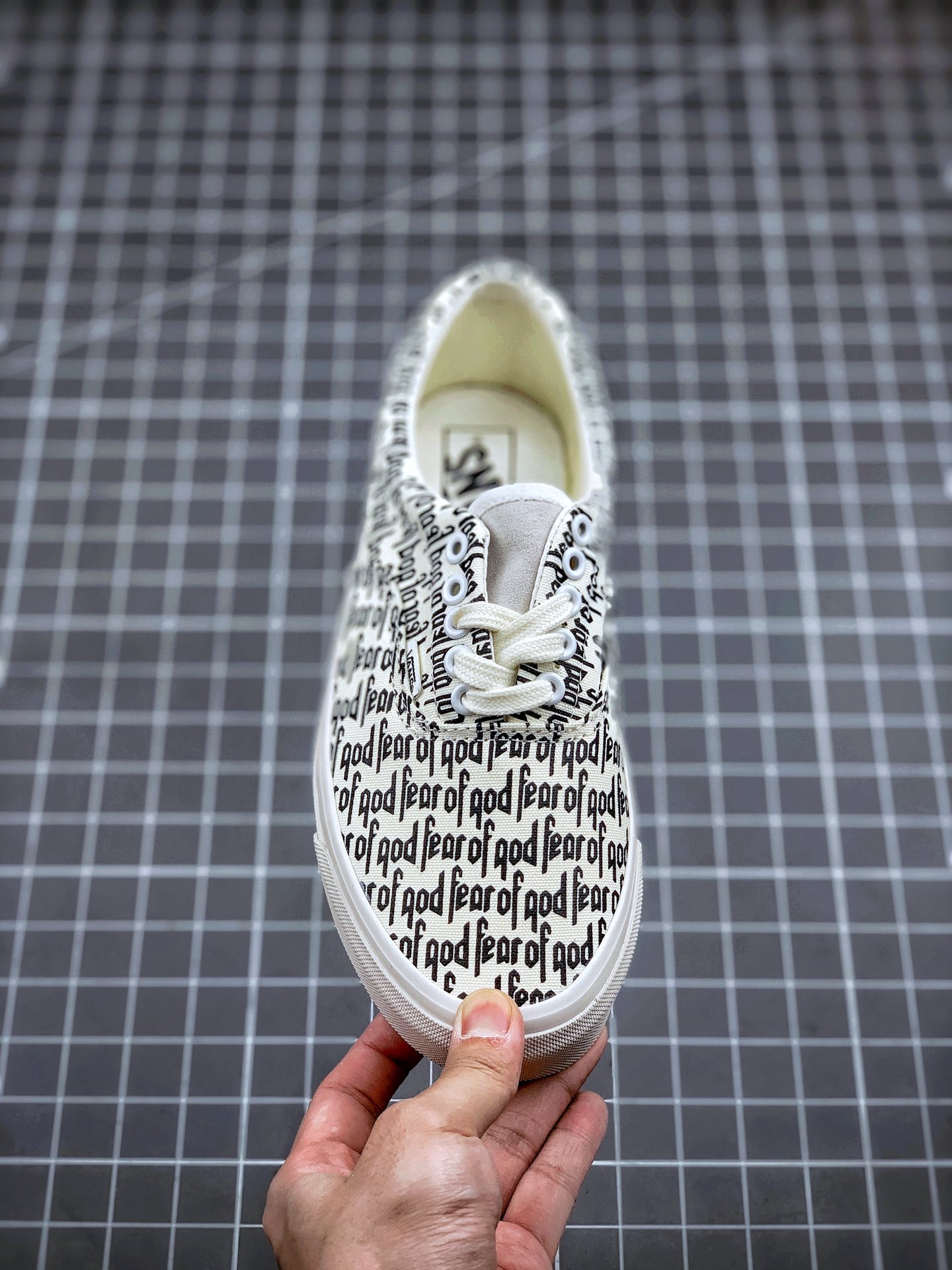 140 Vans x Fog Era 字母印花 敬畏上帝  鞋身盖覆满手写的 ”Fear  Of God”