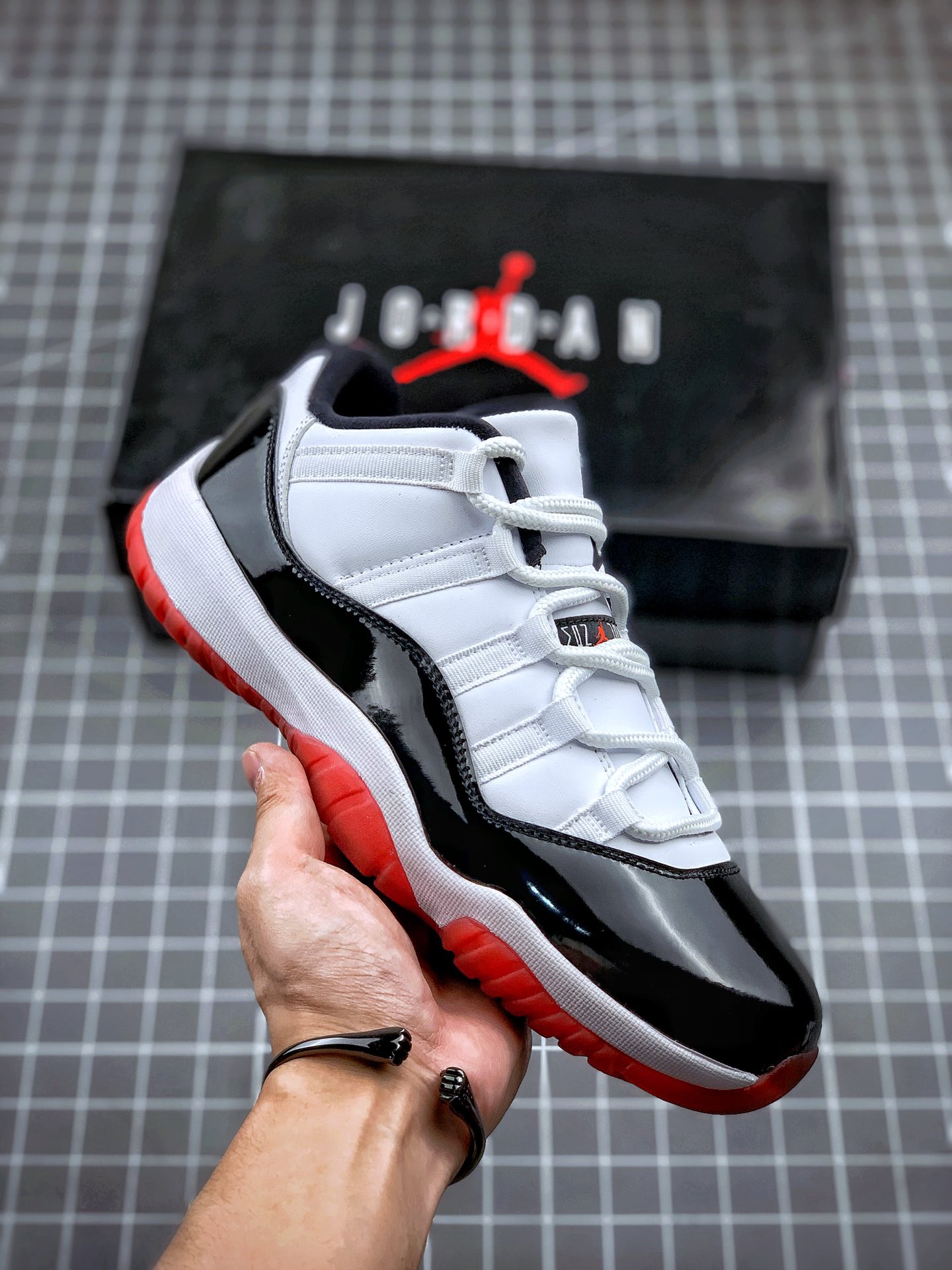 360 Air Jordan 11 Low “White/Bred” AJ11黑红外线