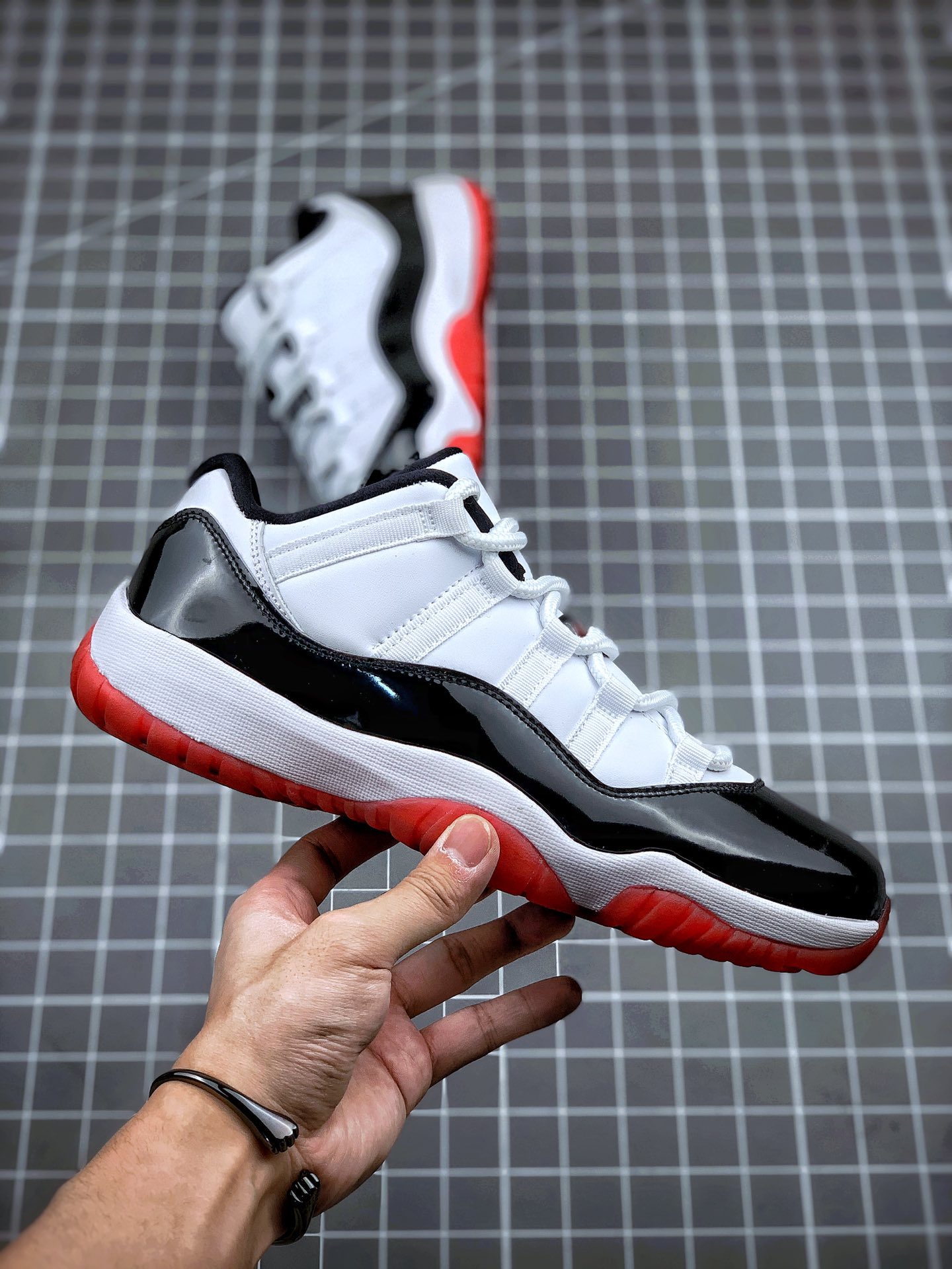 360 Air Jordan 11 Low “White/Bred” AJ11黑红外线