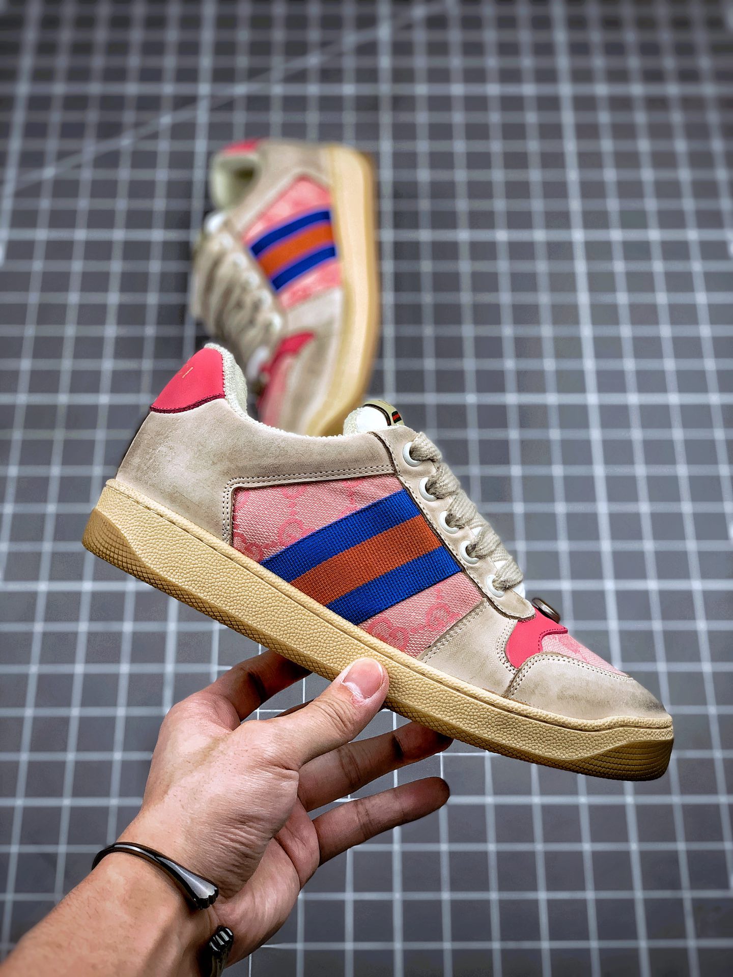 460  Gucci Distressed Screener sneaker 经典原型复古百搭做旧老爹板鞋/复古学院风