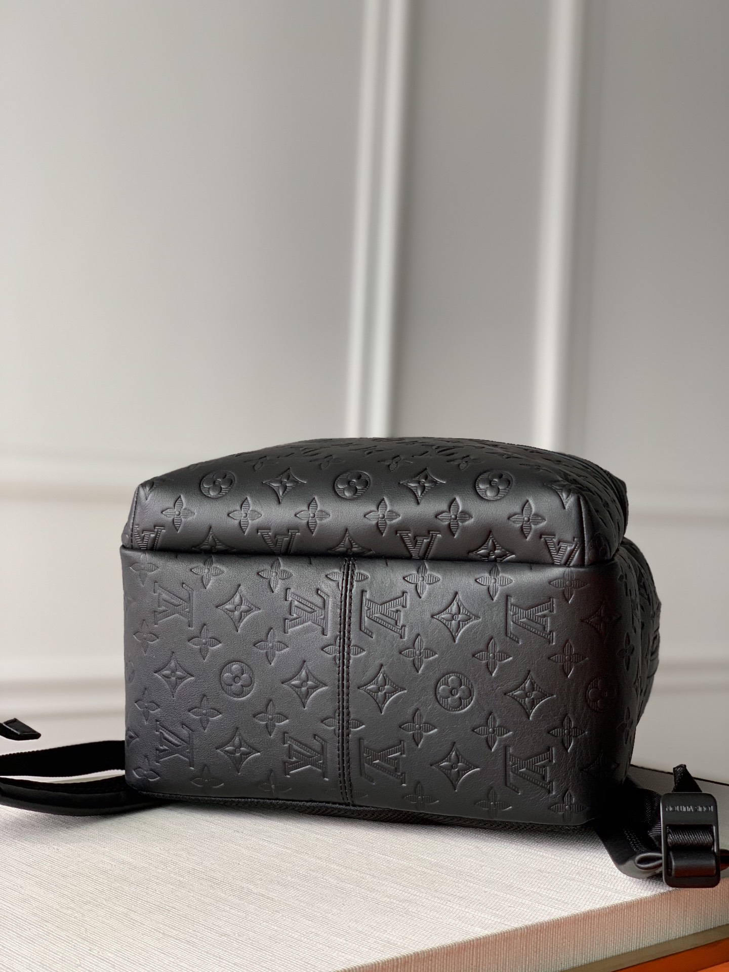 Louis Vuitton LV Sprinter 双肩包 M44727黑色