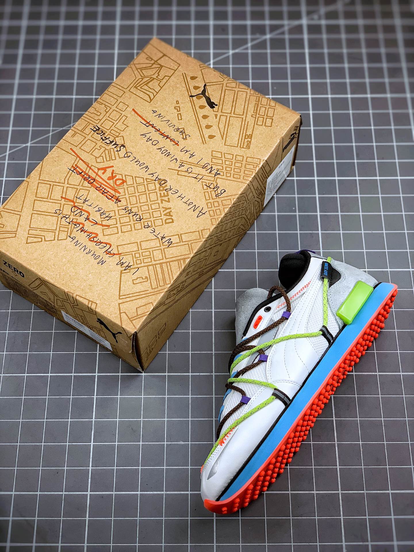 230 Puma x Central Saint Martins Future Rider  彪马复古跑步鞋 今年联名大户 A8B0320
