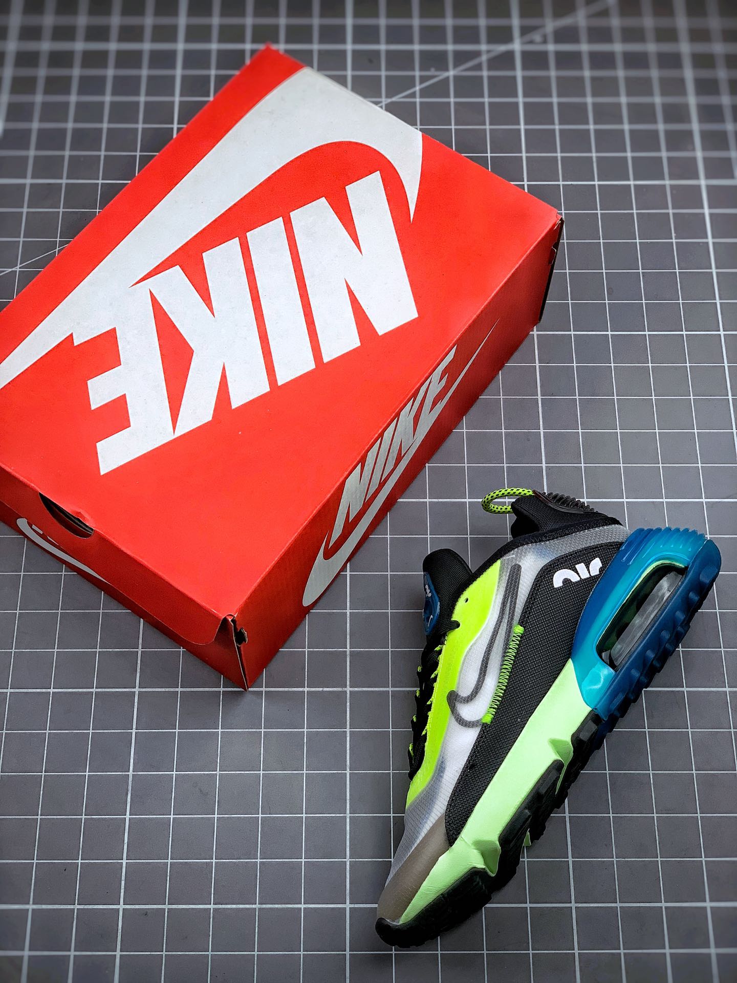 200 AirMax 2090 官网强力主推  客供真实压强气垫 原盒原标专柜一致 货号：CN7664-700
