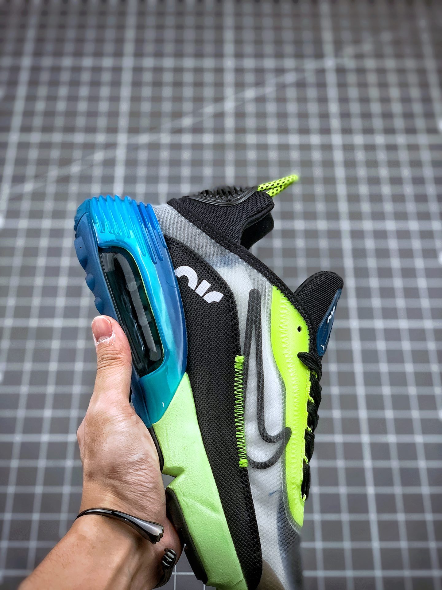 200 AirMax 2090 官网强力主推  客供真实压强气垫 原盒原标专柜一致 货号：CN7664-700