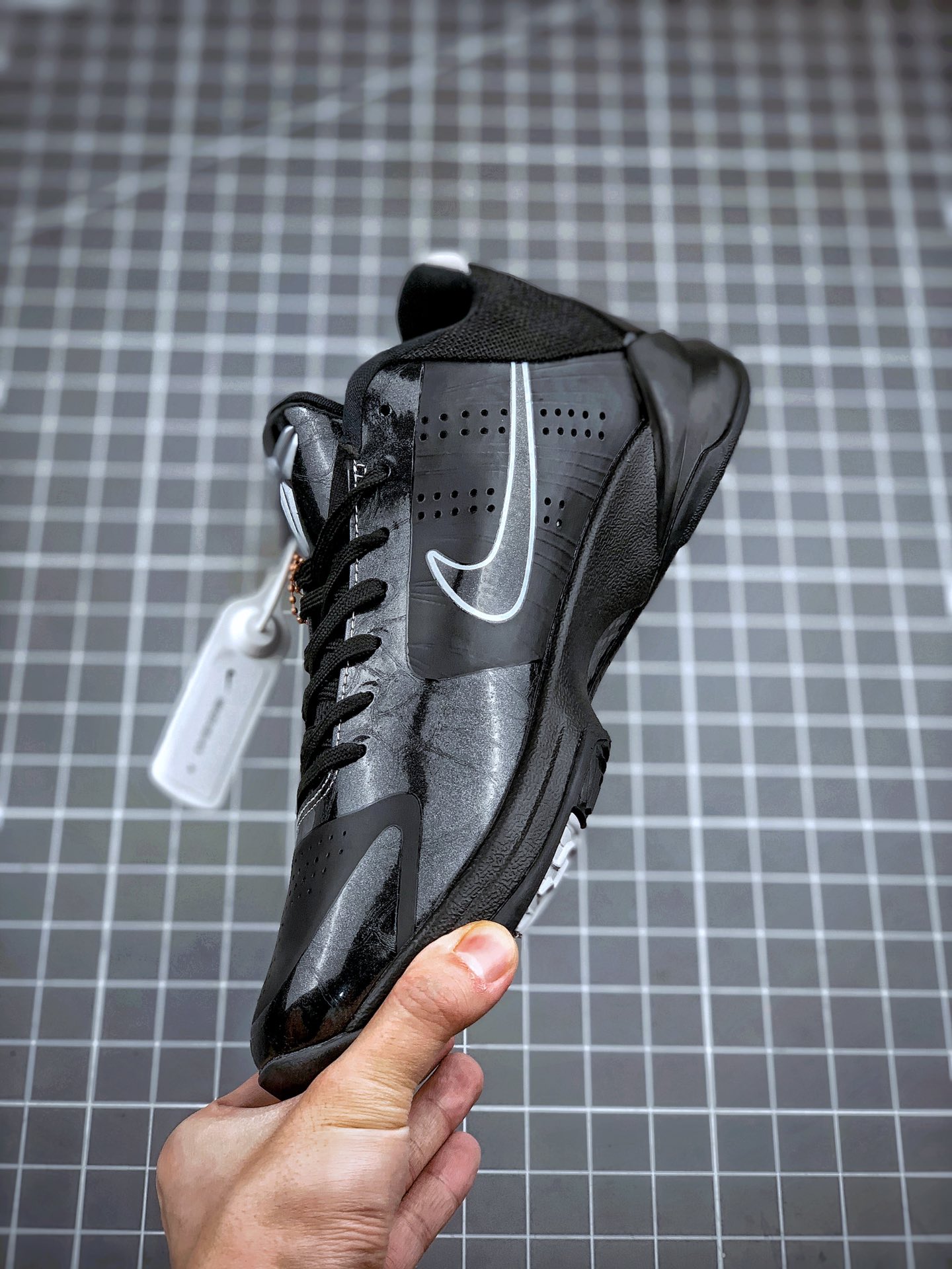 270 NIKE ZOOM KOBE 5 PROTRO  莞产纯原科比五代 ZK5 ”纯黑镭射” 此次ZK5官方复刻传承了元年经典