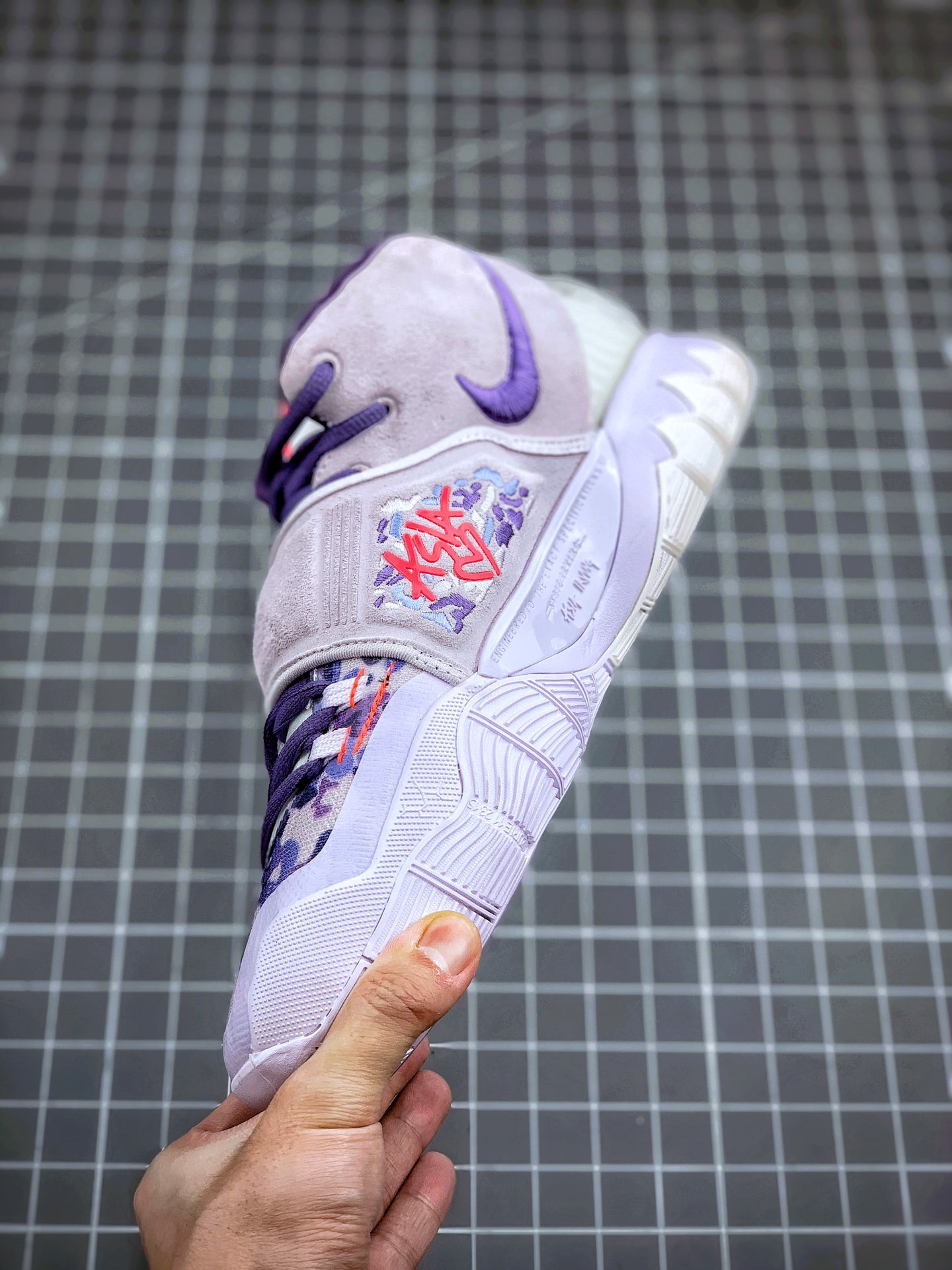 270 Nike Kyrie 6 PRE HEAT EP  欧文全新六代签名战靴  CD5031-500