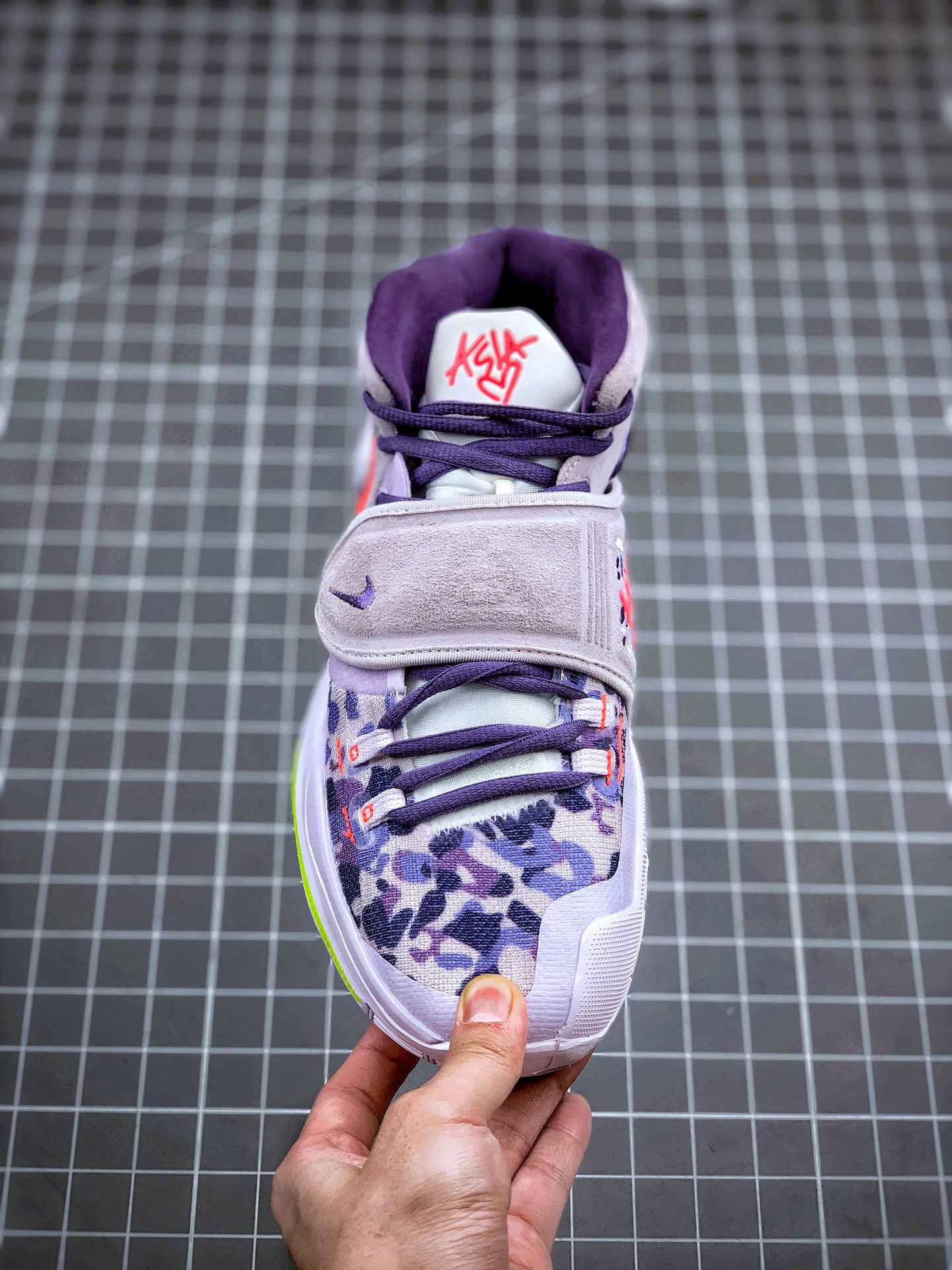 270 Nike Kyrie 6 PRE HEAT EP  欧文全新六代签名战靴  CD5031-500