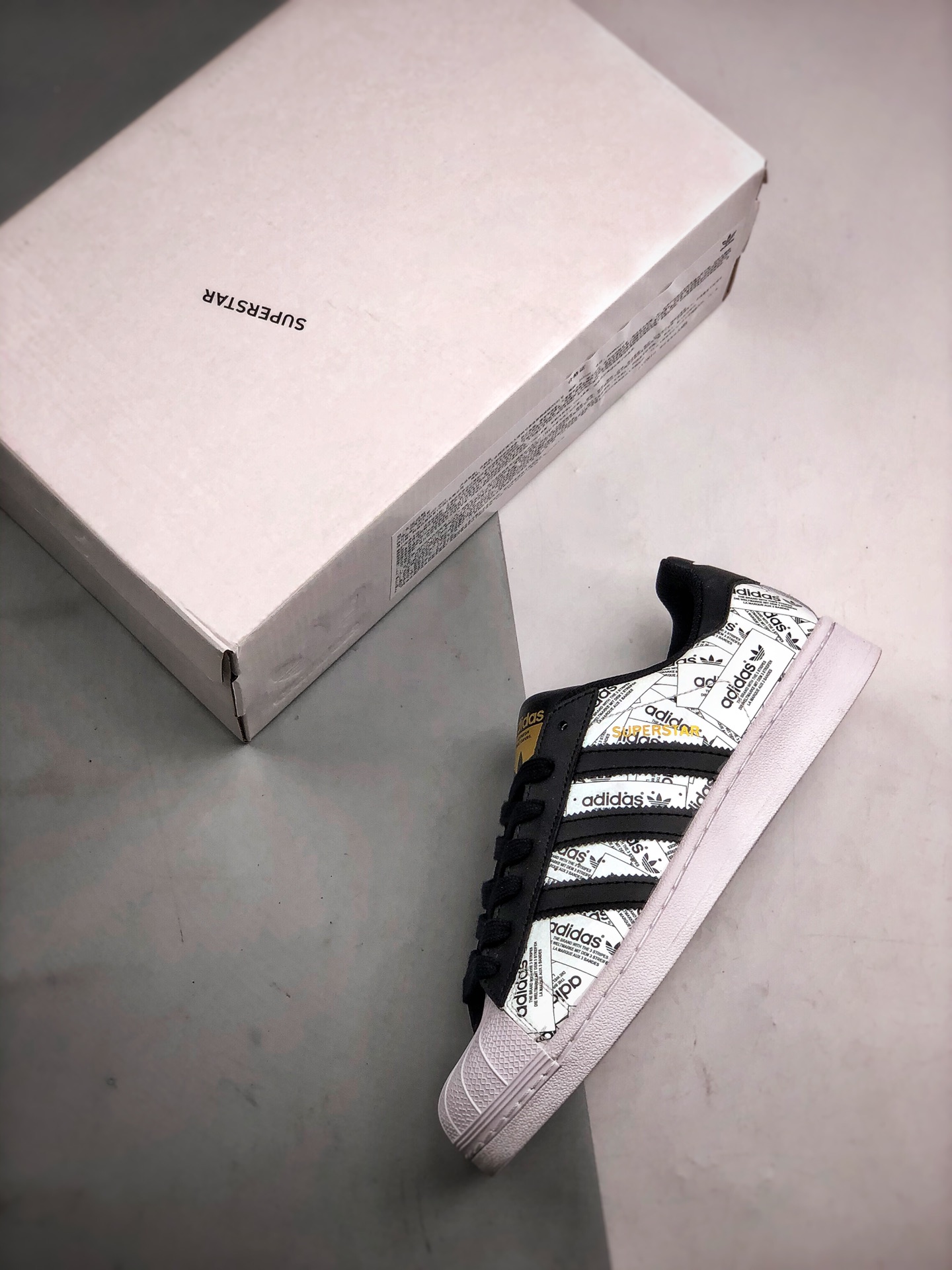 150 Adidas阿迪达斯 Originals SUPERSTAR W 贝壳头官网同步 白黑海报3M EF1480