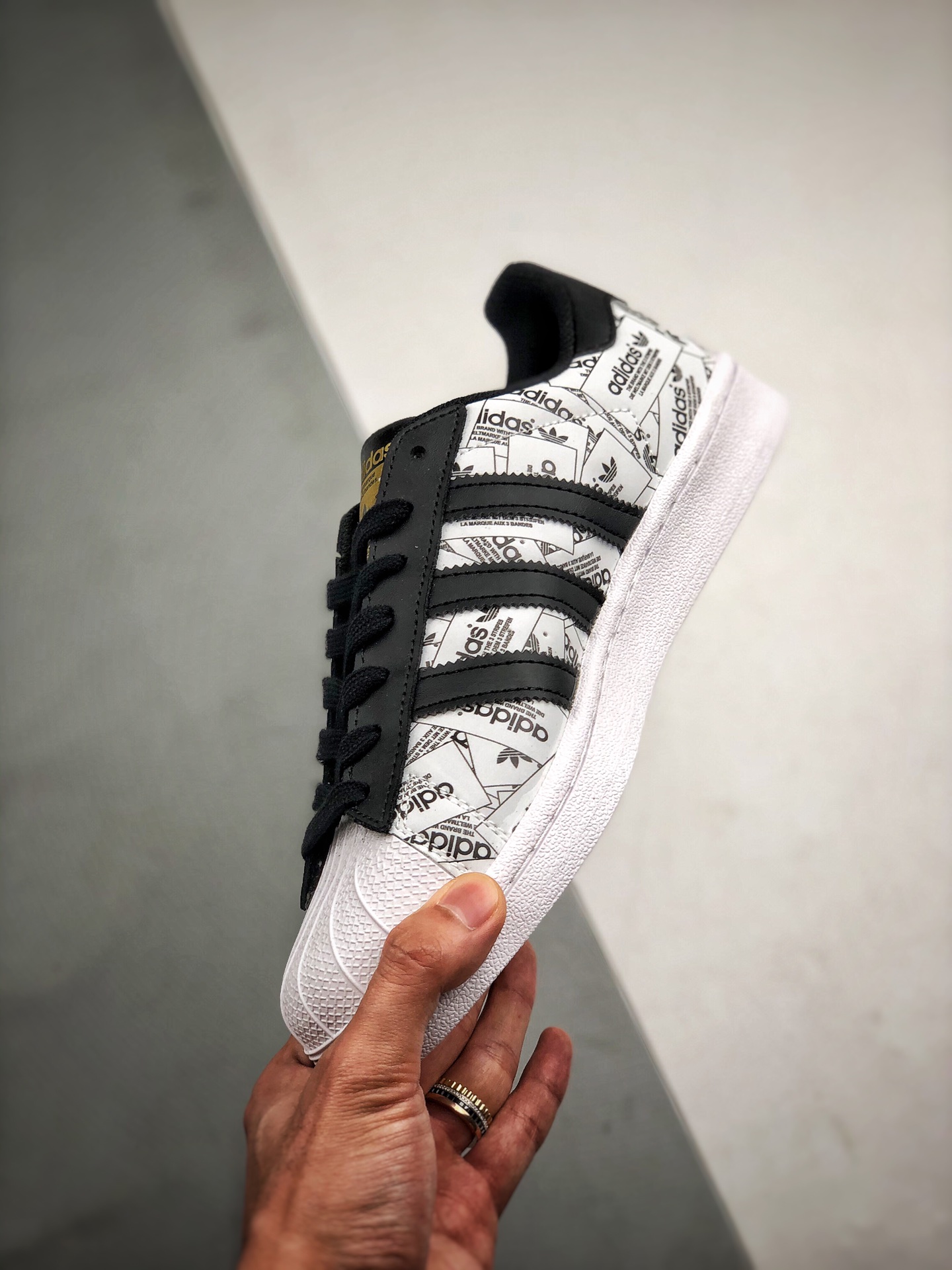150 Adidas阿迪达斯 Originals SUPERSTAR W 贝壳头官网同步 白黑海报3M EF1480