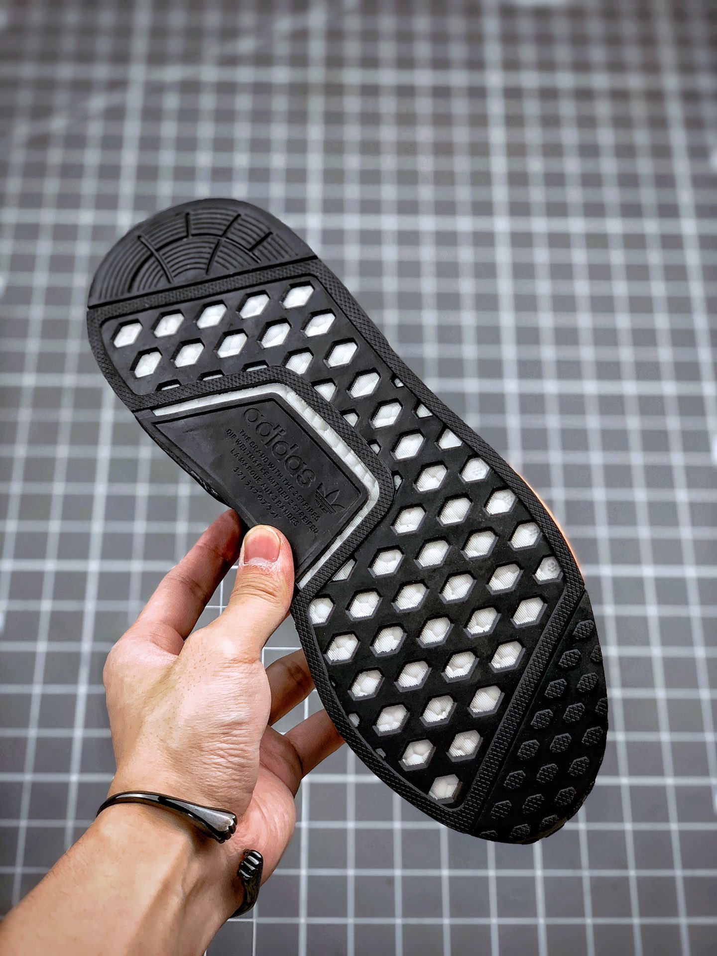 210 Adidas NMD _R1 黑蓝橙 虎扑版本 专柜同步上架