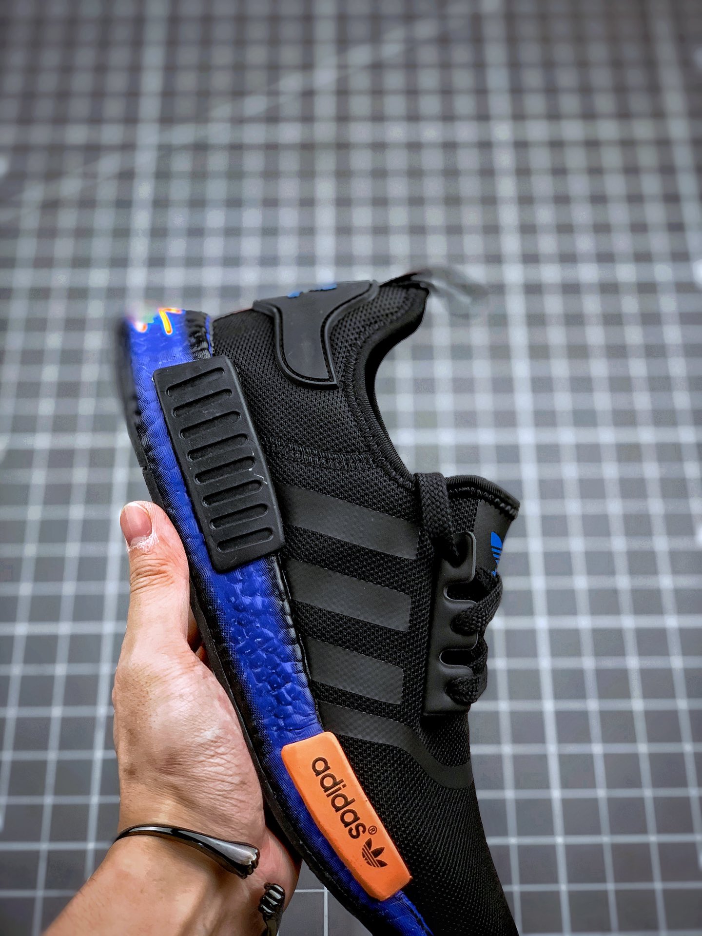210 Adidas NMD _R1 黑蓝橙 虎扑版本 专柜同步上架