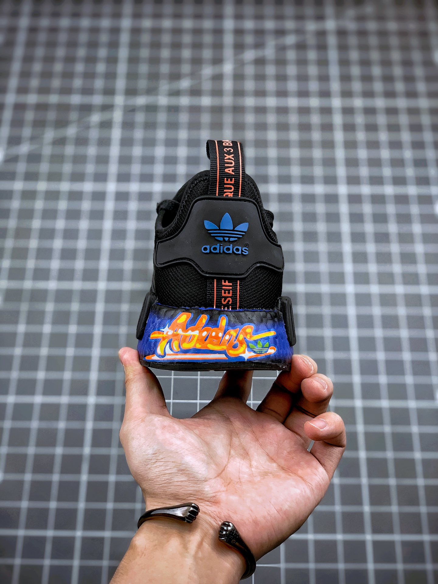 210 Adidas NMD _R1 黑蓝橙 虎扑版本 专柜同步上架