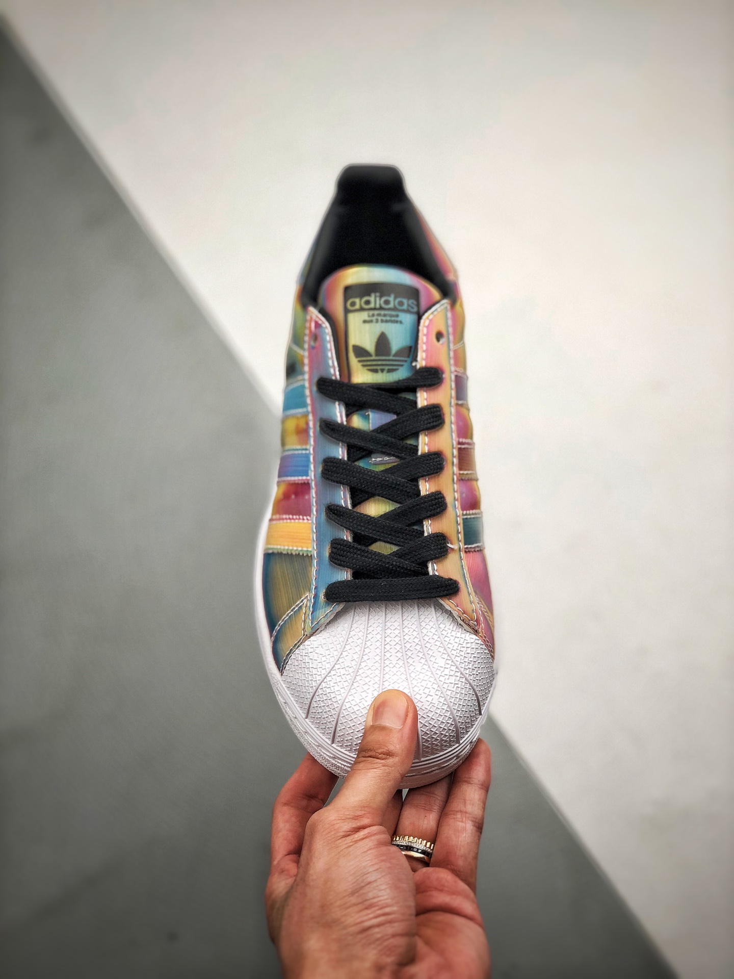 150 Adidas Originals SUPERSTAR W 贝壳头官网货号：EF1480