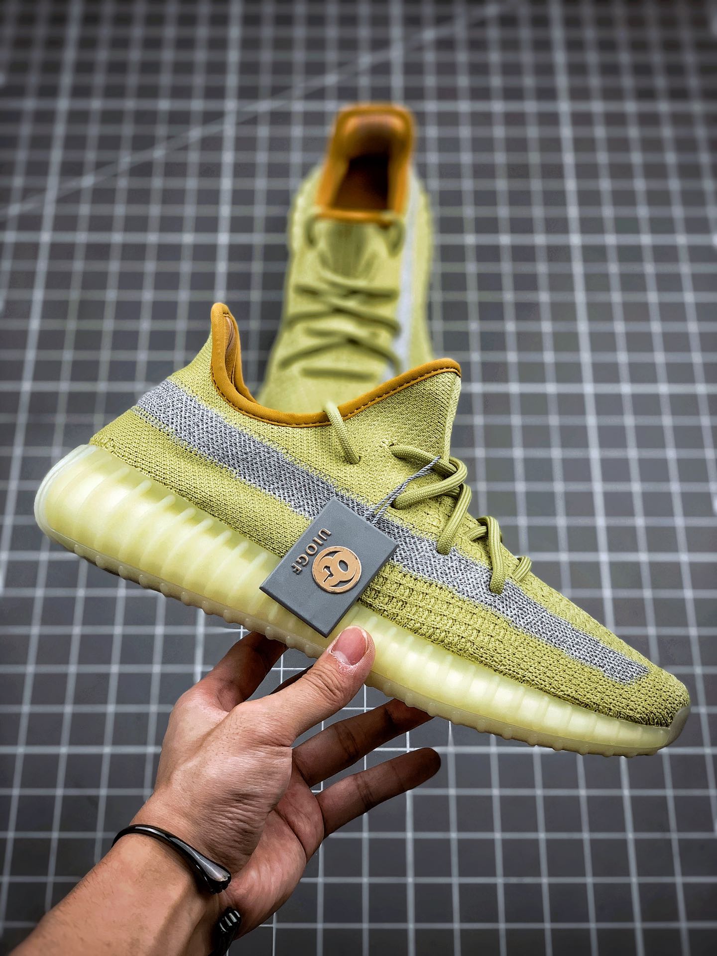 560  Adidas Yeezy 350 Boost V2 ”Marsh”黄侧透满天星 货号：FX9034 原装渔丝网加持 百分百原鞋一致