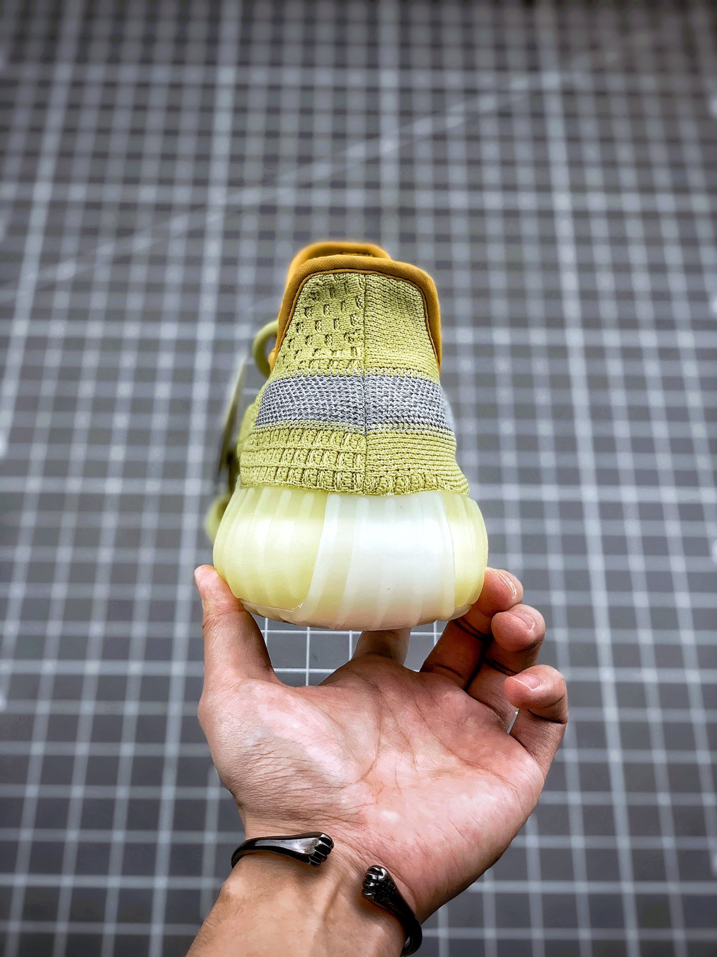 560  Adidas Yeezy 350 Boost V2 ”Marsh”黄侧透满天星 货号：FX9034 原装渔丝网加持 百分百原鞋一致