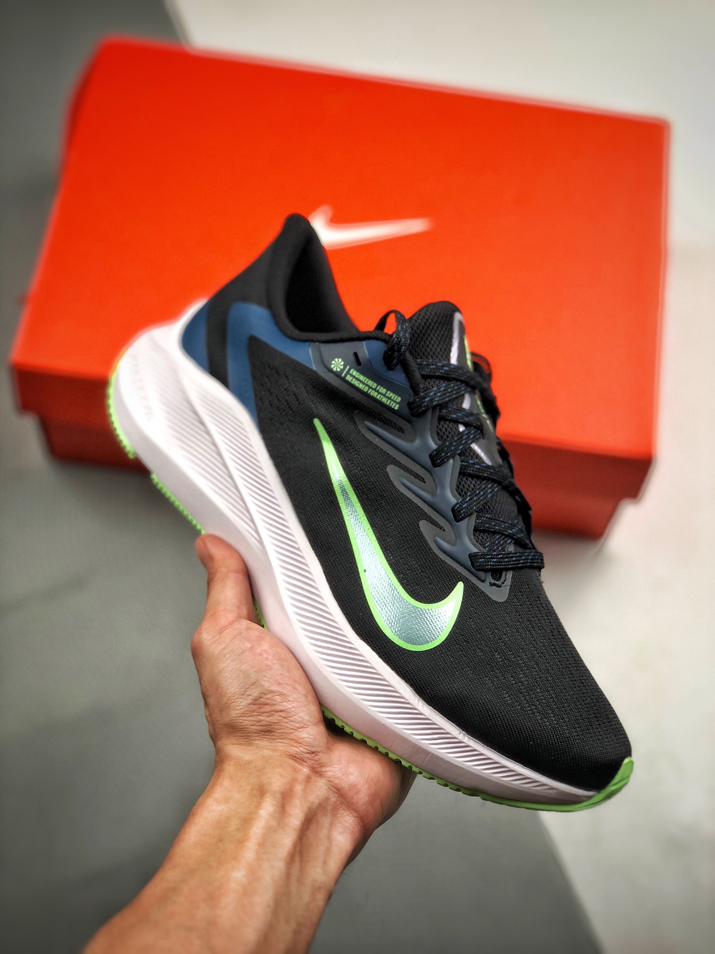 200 Nk Air Zoom Winflo 7代  网透面气 训跑练步鞋 CJ0302-601