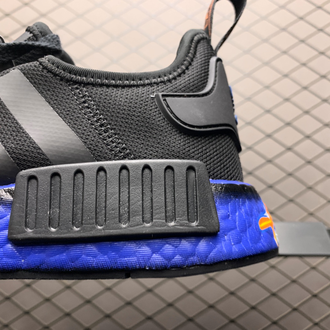 210 Adidas NMD Boost 阿迪达斯  FV8524 针织网面休闲跑步鞋