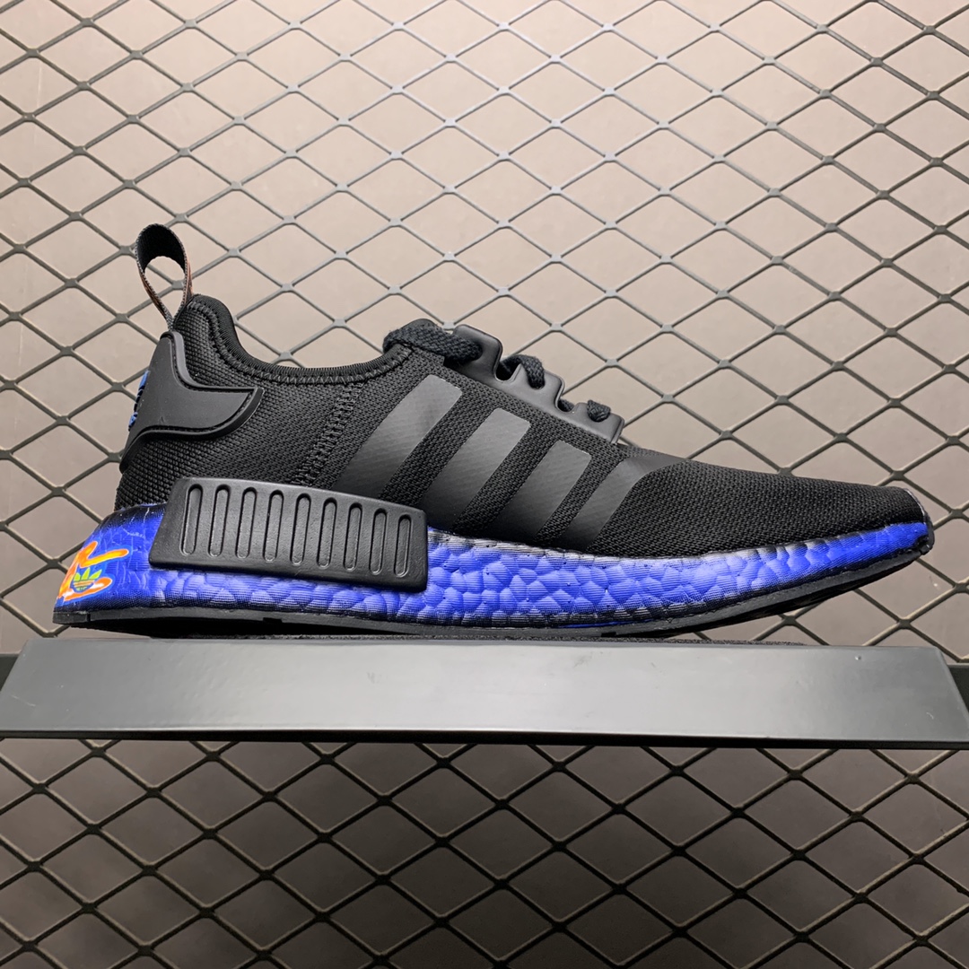210 Adidas NMD Boost 阿迪达斯  FV8524 针织网面休闲跑步鞋