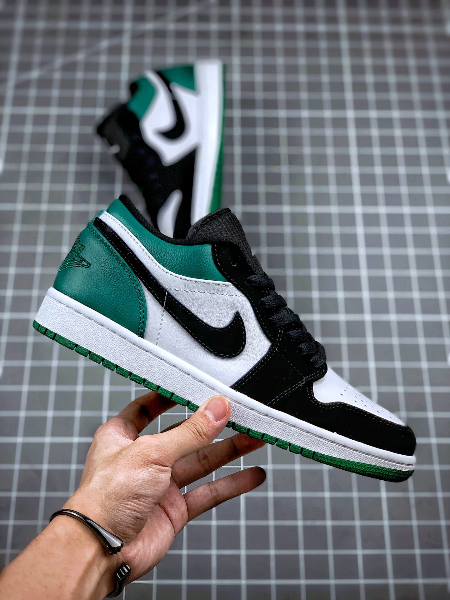 210 Air Jordan 1 Low 经典黑绿