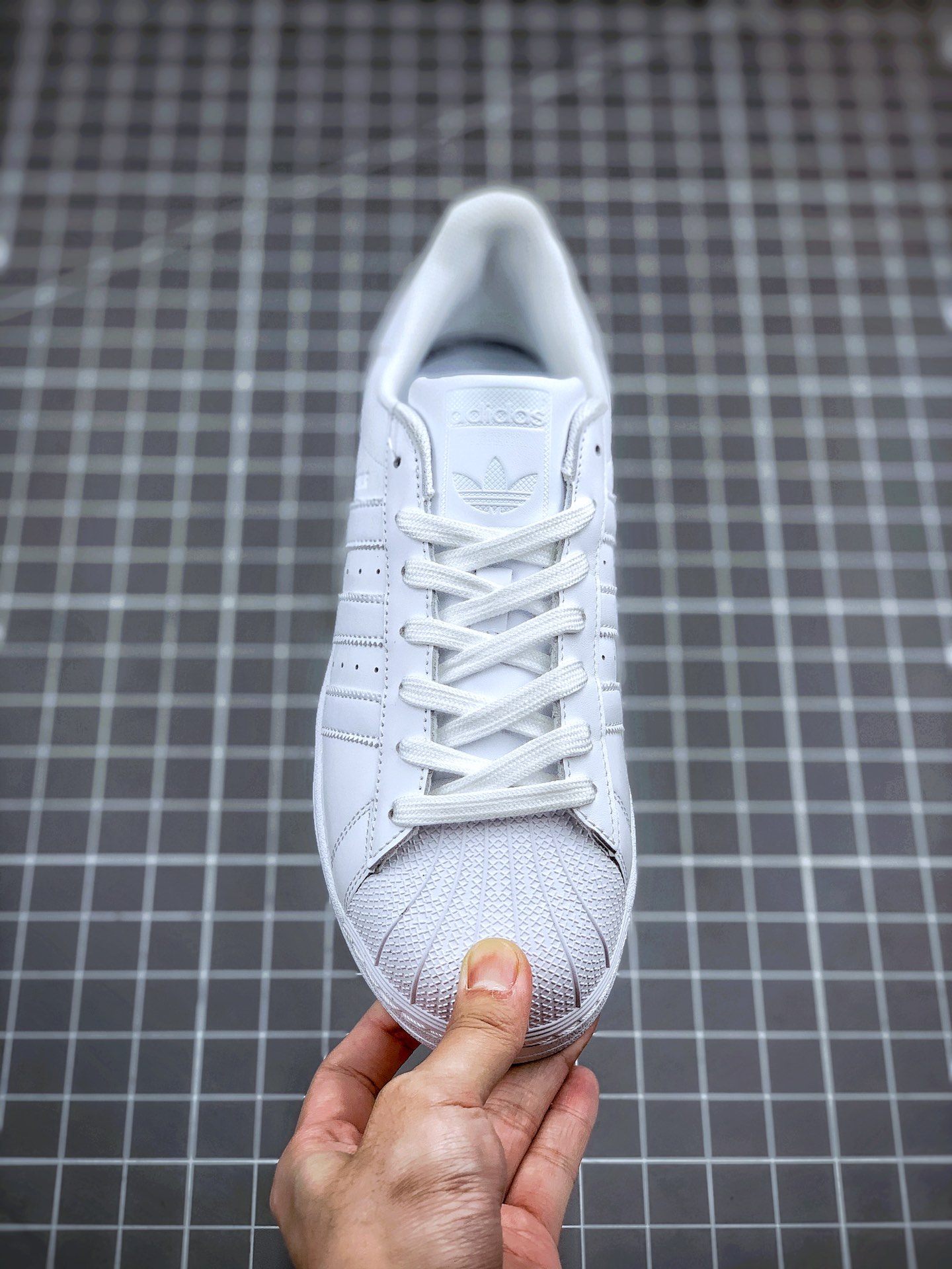 150 Adidas Originals SUPERSTAR W 渠道正品订单 诠释市场最高工艺水平 贝壳头经典小白板鞋货号：B27136