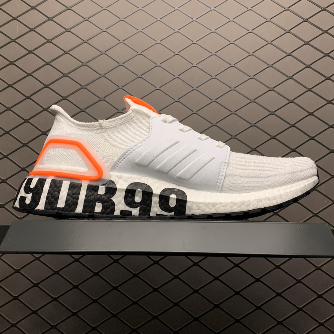 190 David Beckham x Adidas 阿迪达斯 Ultra Boost 19 超弹力爆米花中底 联名休闲跑步鞋 FW1970