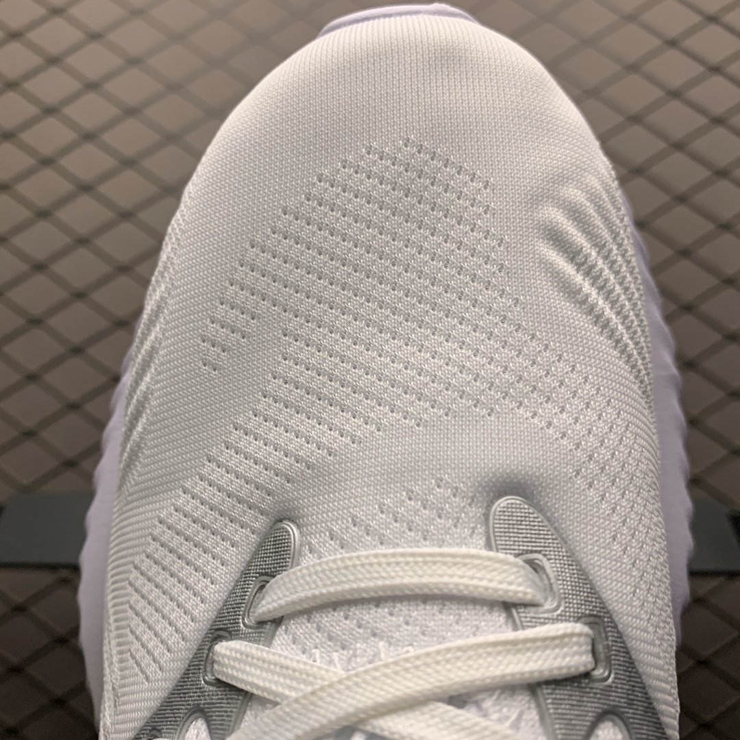 190 阿迪达斯 AlphaBounce Beyond m 阿尔法网面跑步鞋 B89090 工厂直销