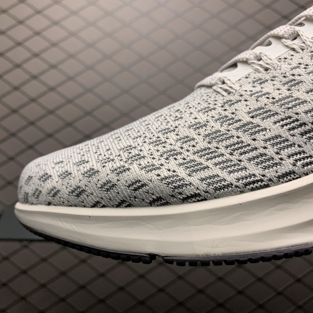 180 Nike Air Zoom Pegasus 35 登月35代 缓震透气跑步鞋 942851-004
