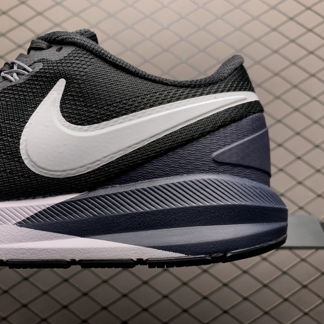 180 Nike Air Zoom Structure 22 22代 缓震透气跑步鞋 AA1636-002
