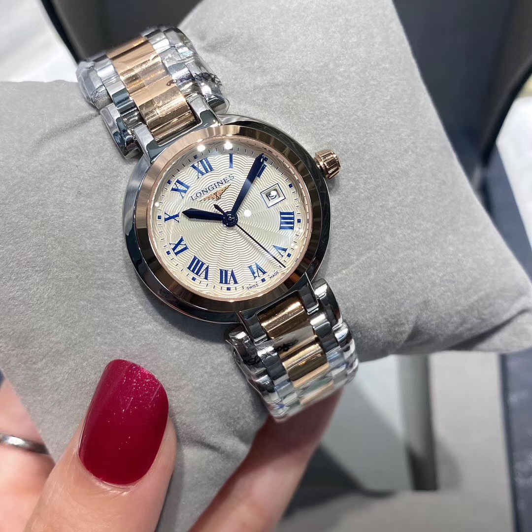 Longines 浪琴心月系列女士腕表，精钢圆形表壳，表径30mm，抗磨损合成双卜蓝宝石玻璃（数据同步 ），蓝钢指针