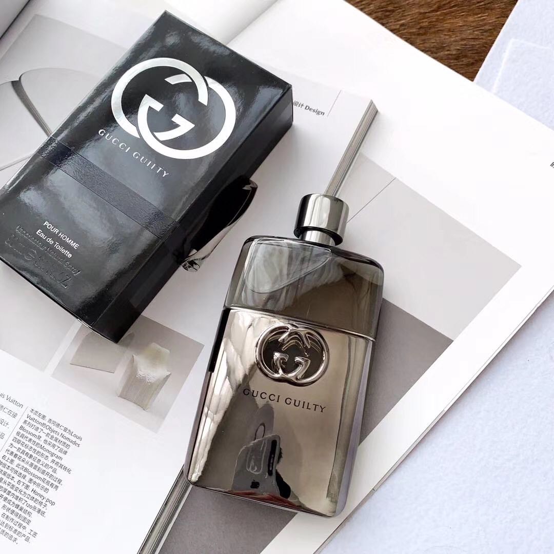 80💰古驰 罪爱（原罪）男士香水90ml
Gucci Guilty Pour Homme, 2011

香调：芳香木质调
前调：粉红胡椒 柠檬
中调：橙花 薰衣草
后调：广藿香 雪松
属性：男香
标签：柑橘 薰衣草 木质 白花