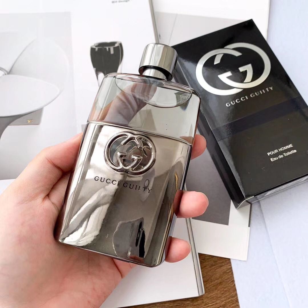 80💰古驰 罪爱（原罪）男士香水90ml
Gucci Guilty Pour Homme, 2011

香调：芳香木质调
前调：粉红胡椒 柠檬
中调：橙花 薰衣草
后调：广藿香 雪松
属性：男香
标签：柑橘 薰衣草 木质 白花