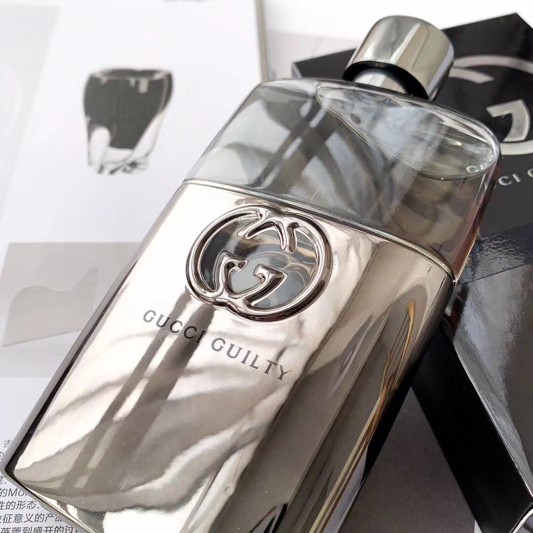 80💰古驰 罪爱（原罪）男士香水90ml
Gucci Guilty Pour Homme, 2011

香调：芳香木质调
前调：粉红胡椒 柠檬
中调：橙花 薰衣草
后调：广藿香 雪松
属性：男香
标签：柑橘 薰衣草 木质 白花