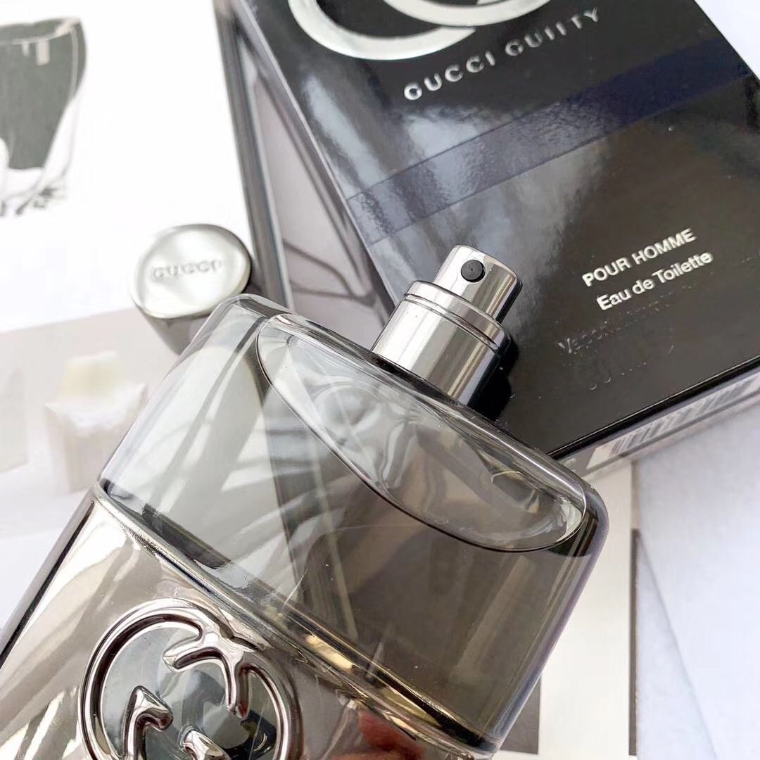 80💰古驰 罪爱（原罪）男士香水90ml
Gucci Guilty Pour Homme, 2011

香调：芳香木质调
前调：粉红胡椒 柠檬
中调：橙花 薰衣草
后调：广藿香 雪松
属性：男香
标签：柑橘 薰衣草 木质 白花