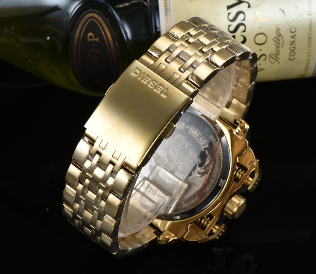 “DIESEL Men’s Quest Style Watch with Swiss Quartz Core and Titanium Mirrors” - 图片 9