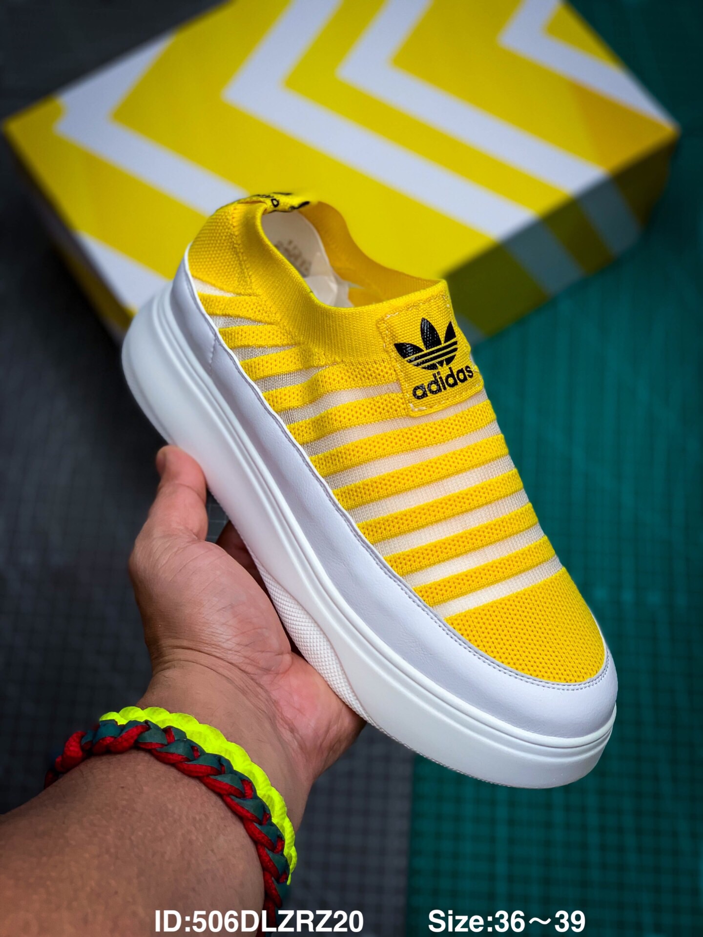 💰110
新款阿迪达斯/adidas百搭透气运动鞋女夏韩版针织单网面
ID:506DLZRZ20        Size:36～39