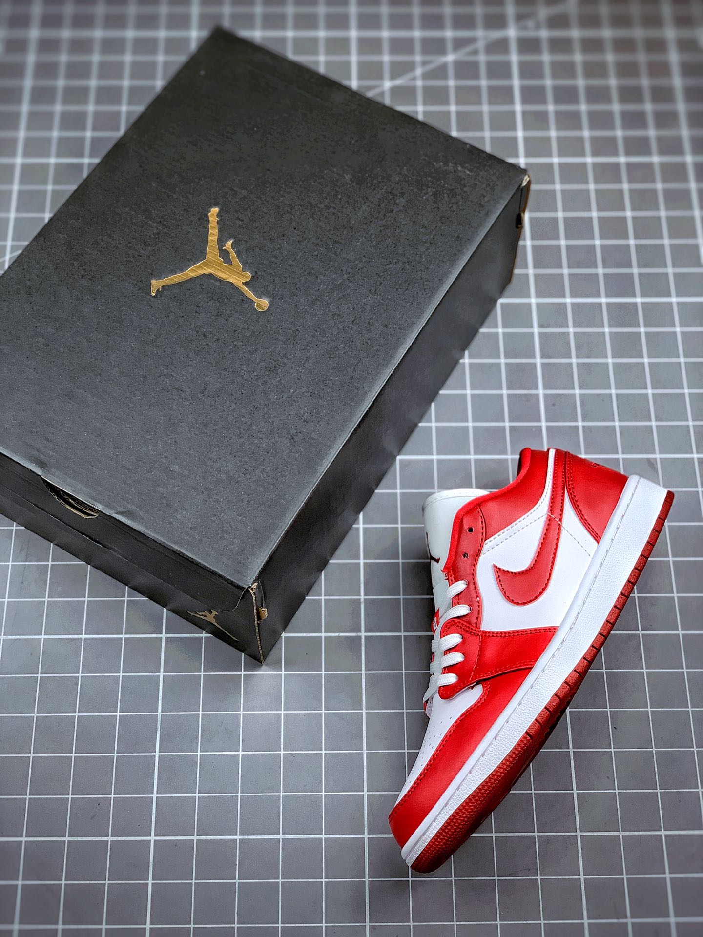 210 Air Jordan 1 Low 白红