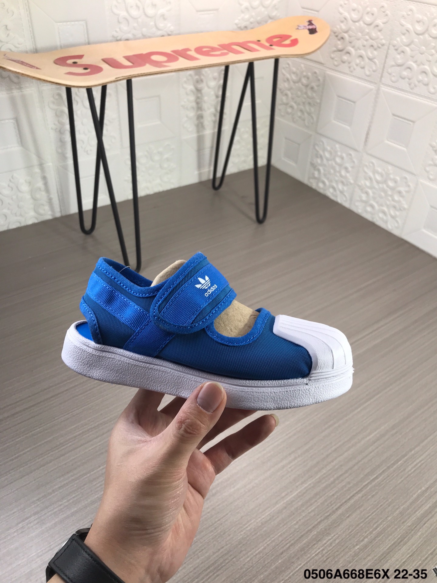 ️! Adidas阿迪达斯贝壳头魔术贴儿童运动鞋 0506A668E6X