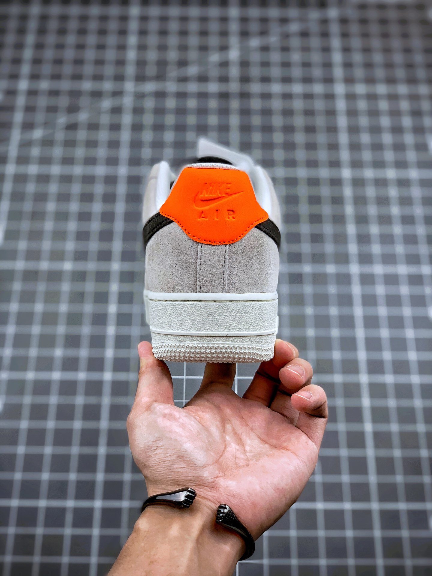 230 Air Force 1 “IridescentSnakeskin” 灰白全息蛇纹