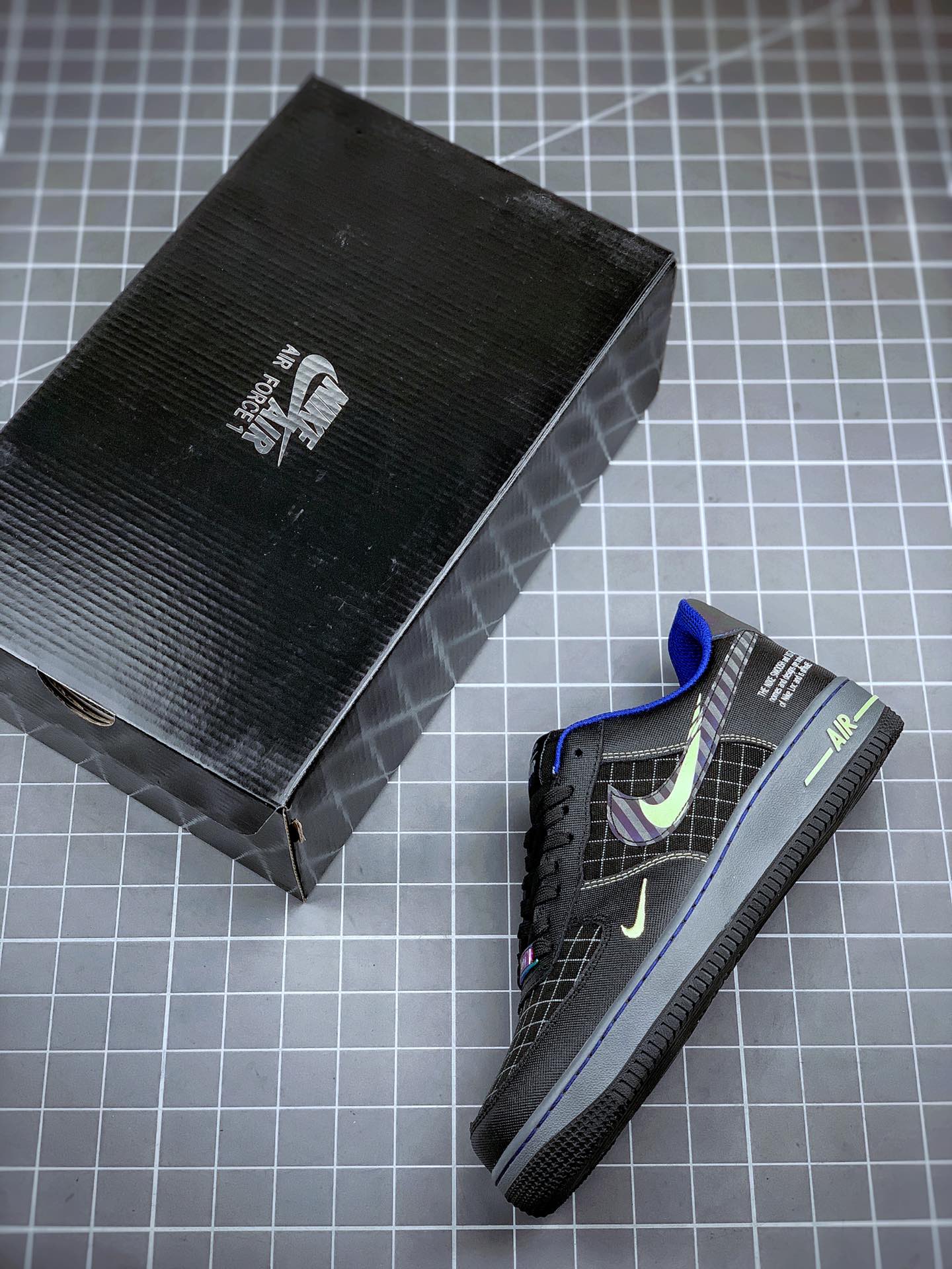 250 Air Force 1 ’ 07 暗影黑紫双钩 官网同步发售