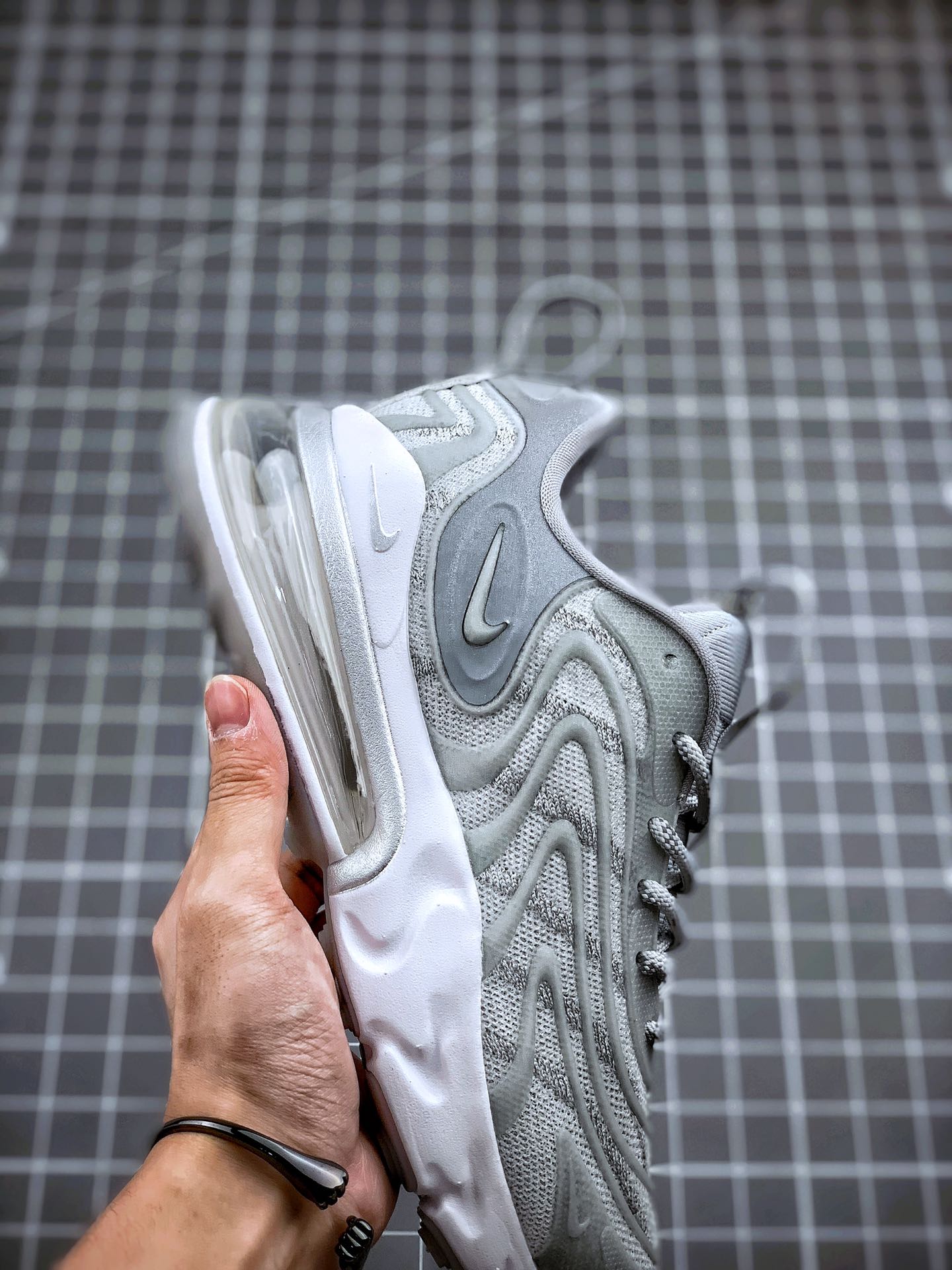 250 Air Max 270 React ENG  CD0118-600