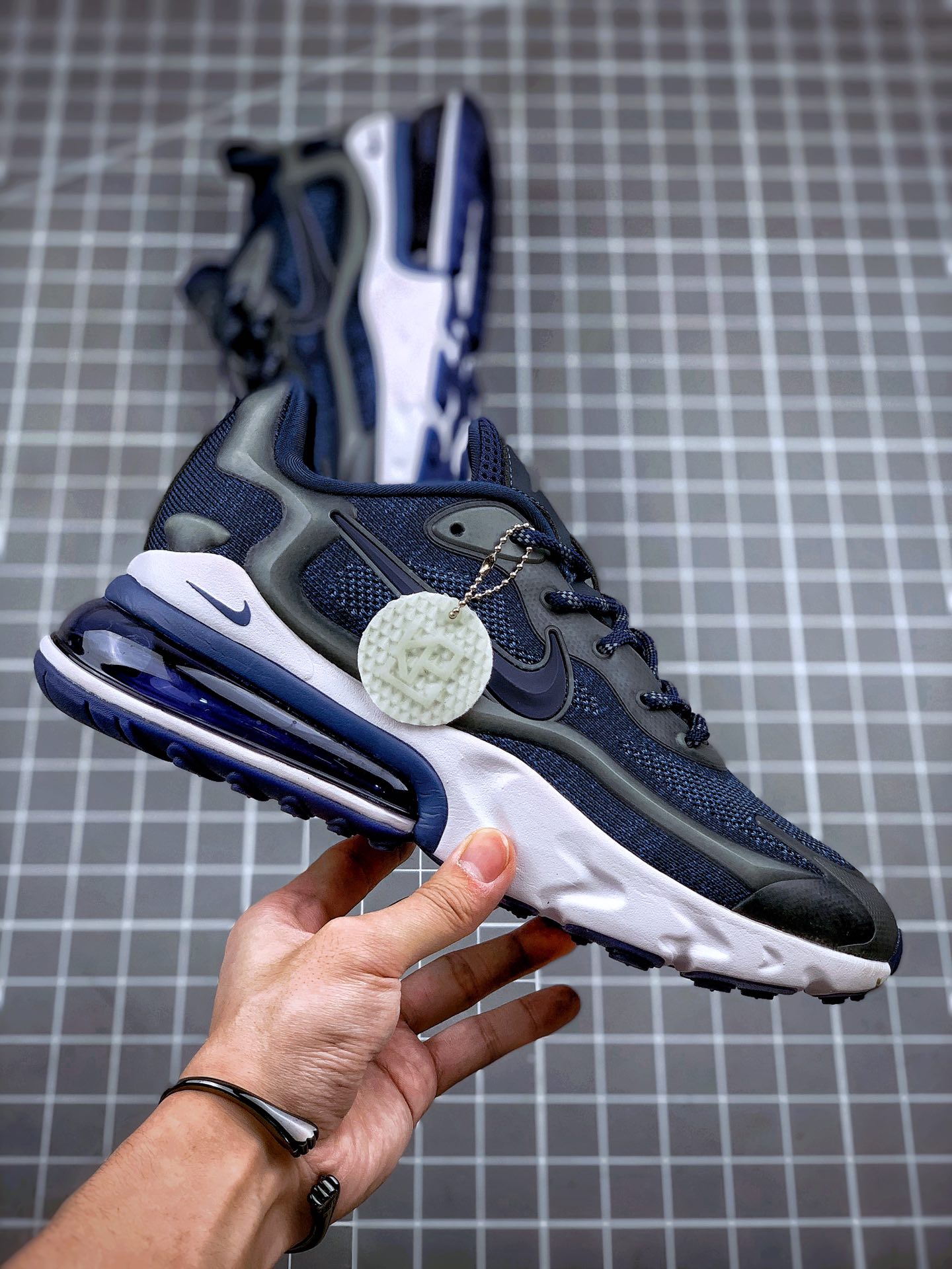 250 Air Max 270 React ENG  夜光3M反光 货号：AO4971-108