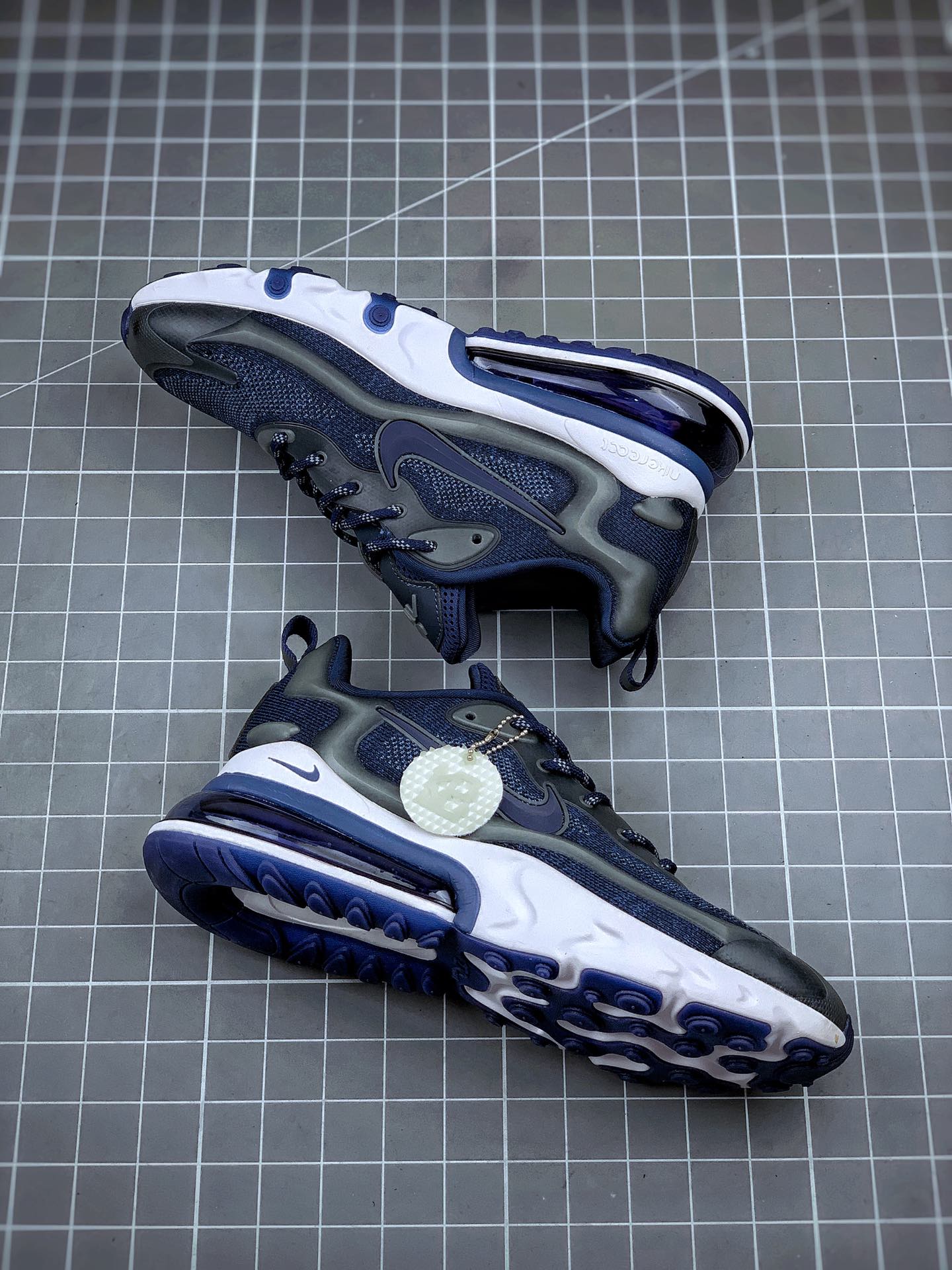 250 Air Max 270 React ENG  夜光3M反光 货号：AO4971-108