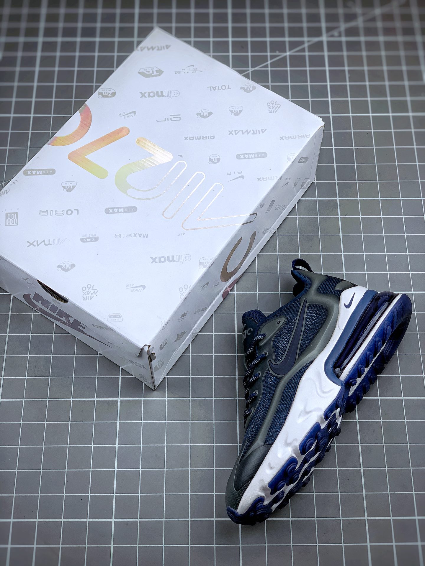 250 Air Max 270 React ENG  夜光3M反光 货号：AO4971-108