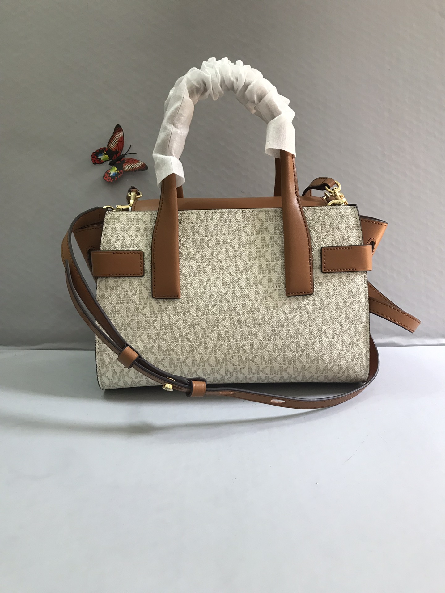 Michael Kors 耳朵包棕色拼白色