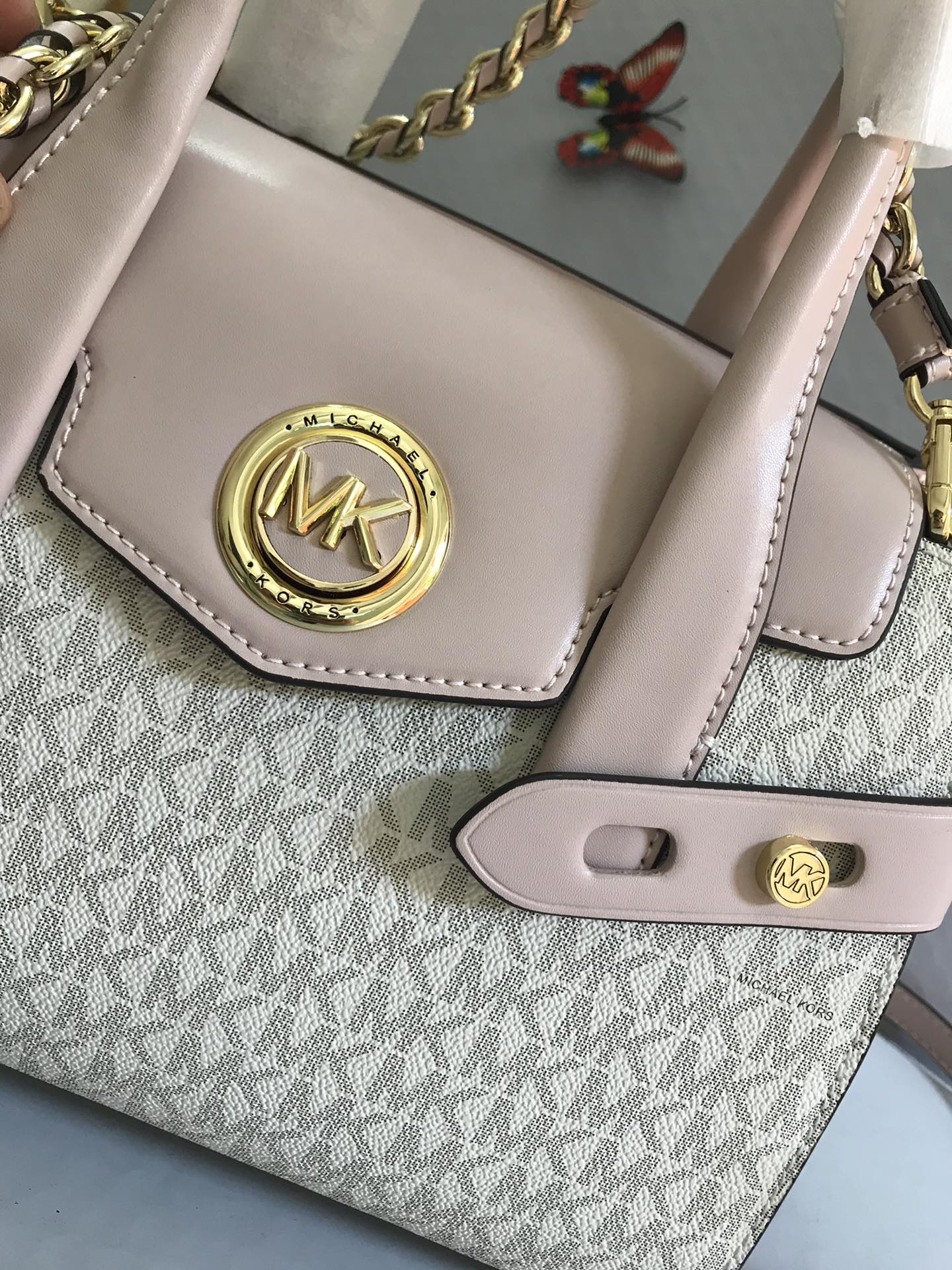 Michael Kors 耳朵包粉拼白色