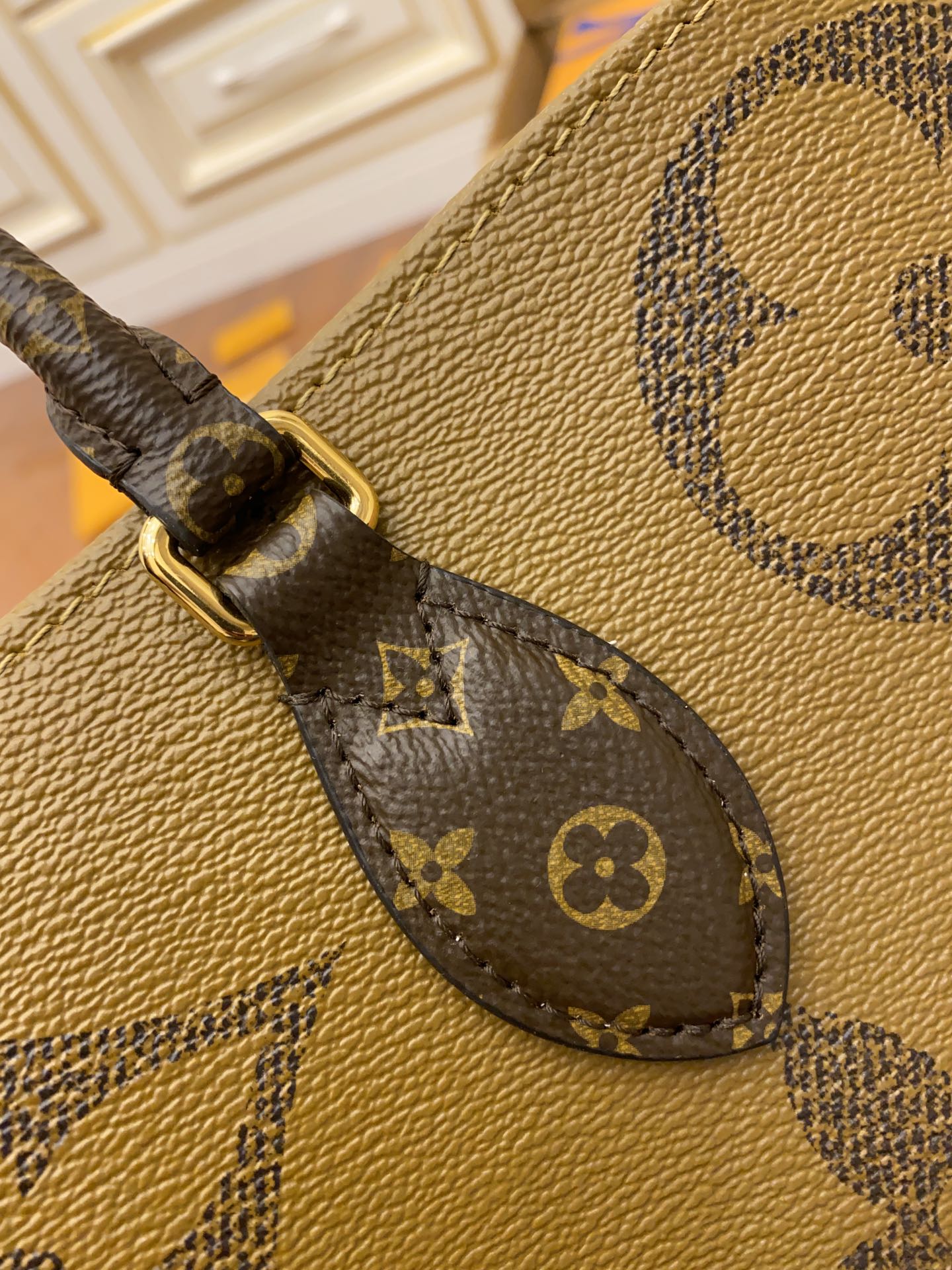 Louis Vuitton LV Onthego大花托特包 M44576 M45039